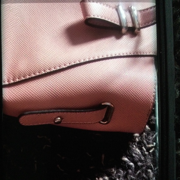 London Fog shoulder bag - Picture 8 of 12